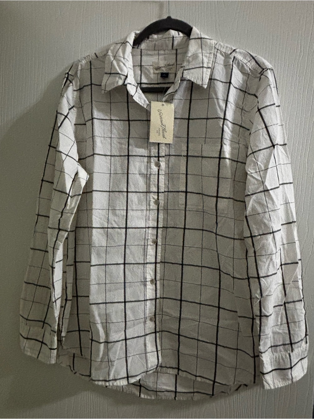 Universal Thread White Button-Up Shirt with Black Windowpane Check Size M